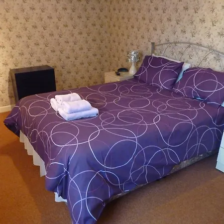 Cambridge House فندق مبيت وإفطار ميلوم